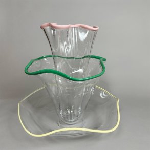 Frida Fjellman Vase - Lyserd